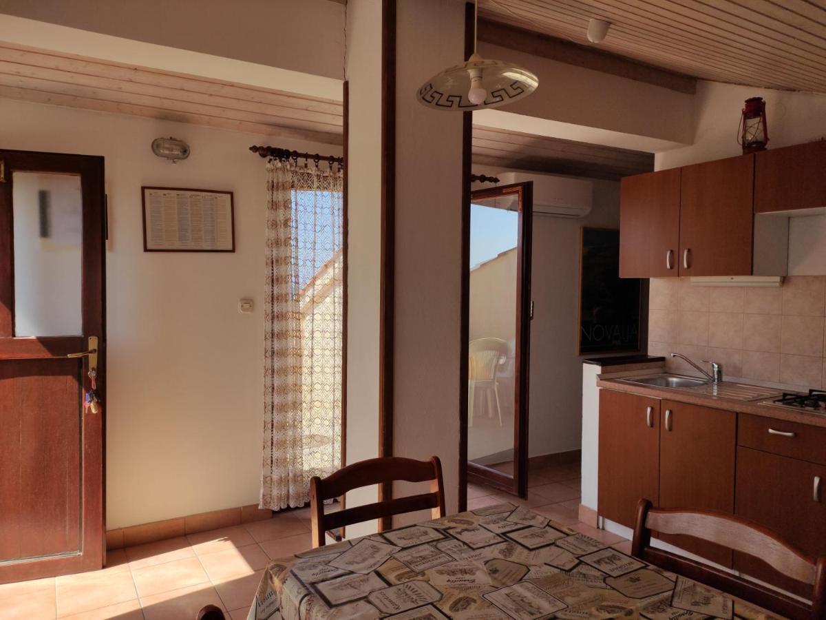Apartments With A Parking Space Novalja, Pag - 6552 Exterior foto